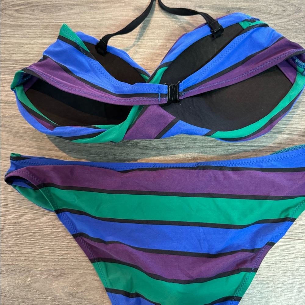 Spanish Bikini - Picture 3 of 6